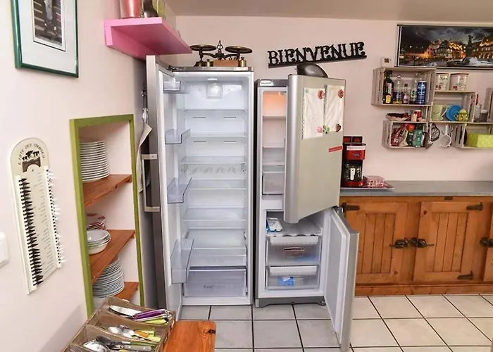 Du Ruisseau بيت للعطل إبينال